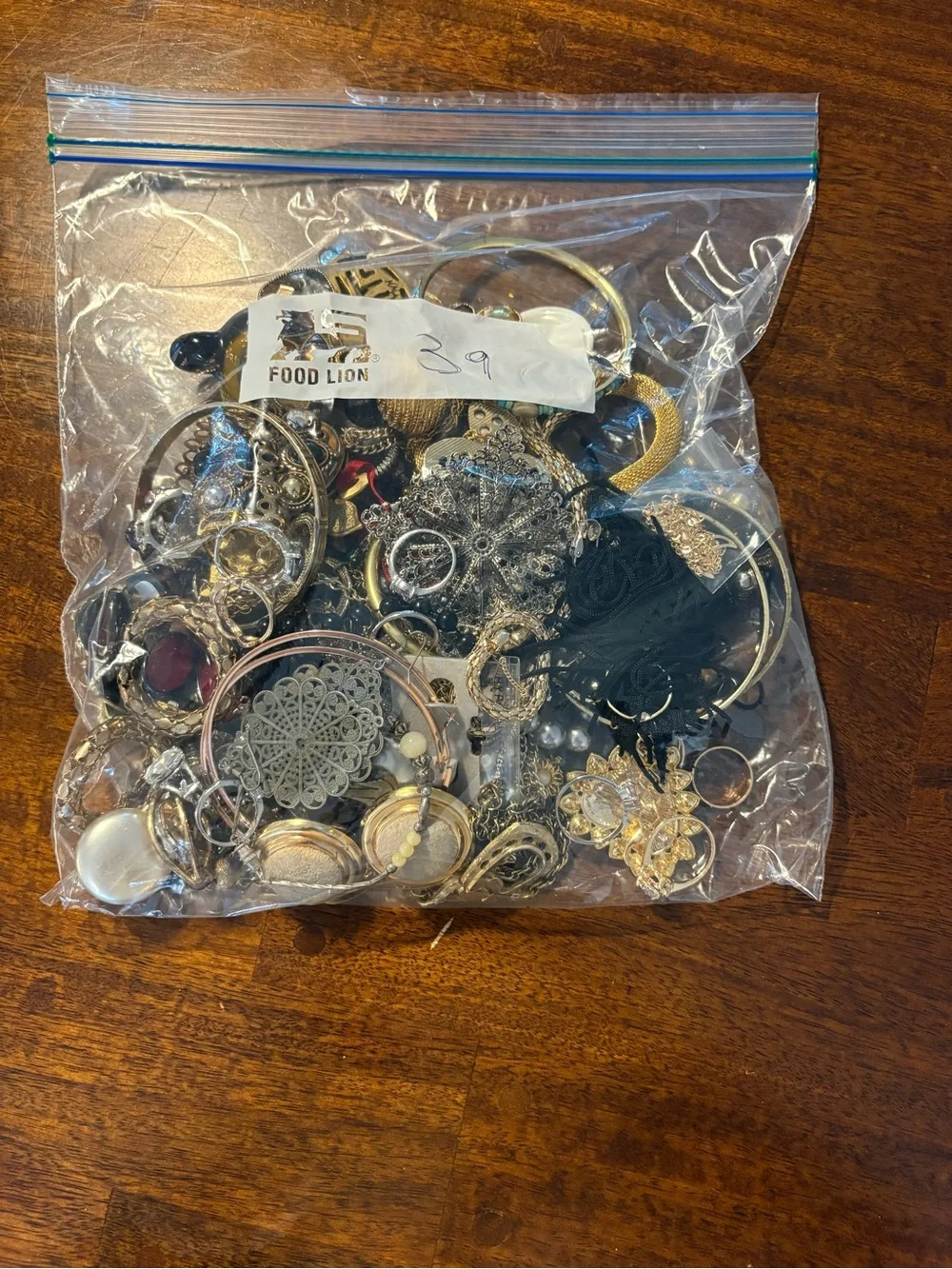 2 lb wear and repair jewelry lot - Picture 2 of 5